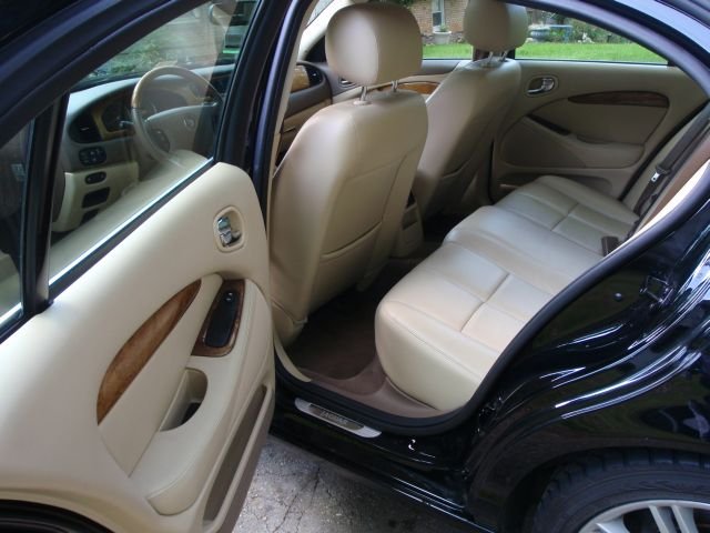 rear seats 1
